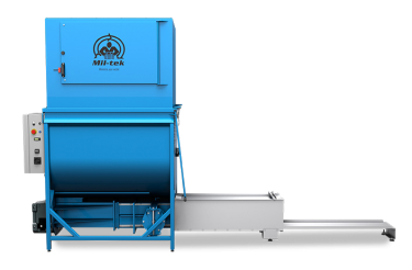 Frontansicht der Mil-tek EPS2000 Styroporpresse mit Austragssystem